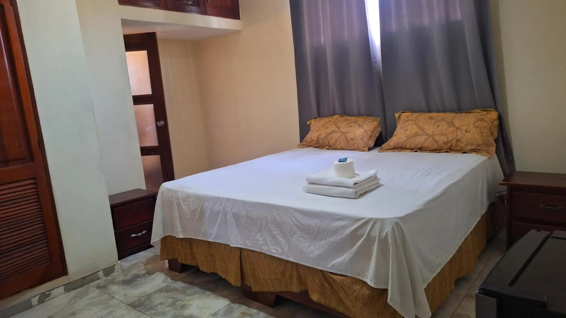 Hotel Enrique II Zona Colonial Vista Al Malecon Santo Domingo Den Dominikanske Republik